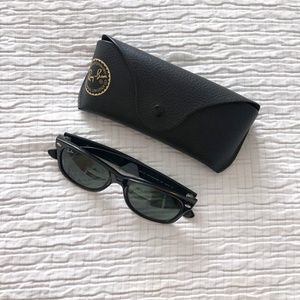Ray Ban NEW WAYFARER CLASSIC